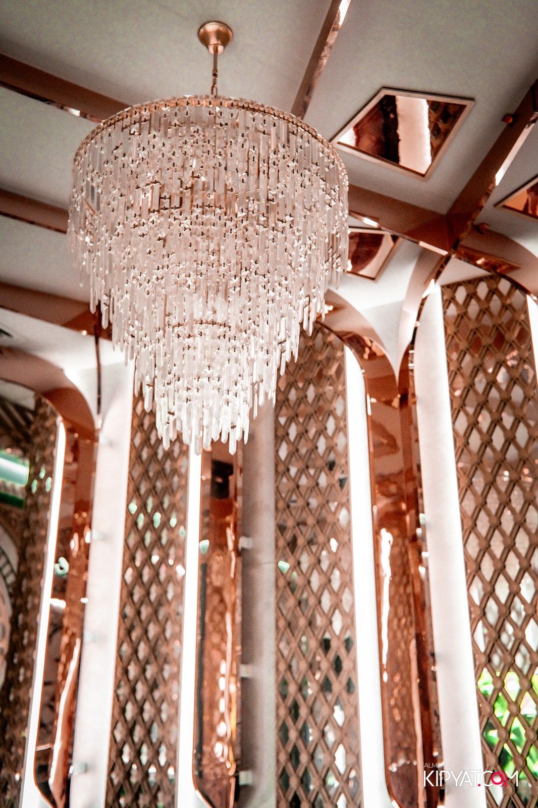 MOOD KARAOKE & TERRACE. КИПЯТКОМ АЛМАТЫ!