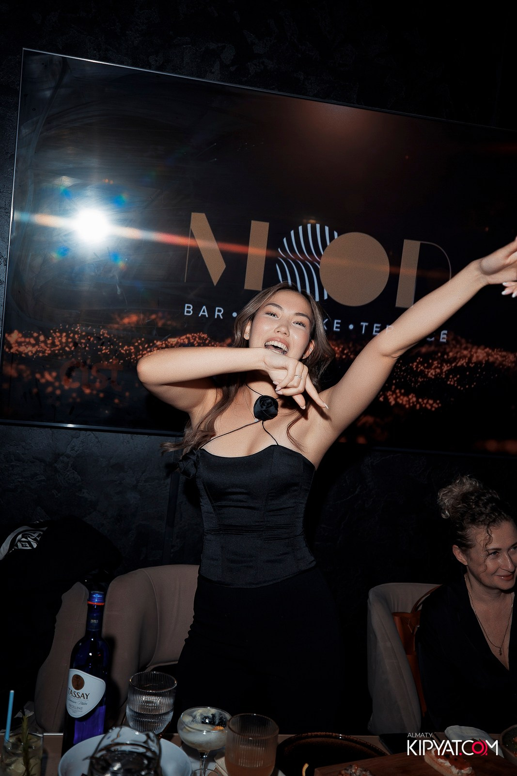 MOOD BAR & KARAOKE. КИПЯТКОМ АЛМАТЫ!