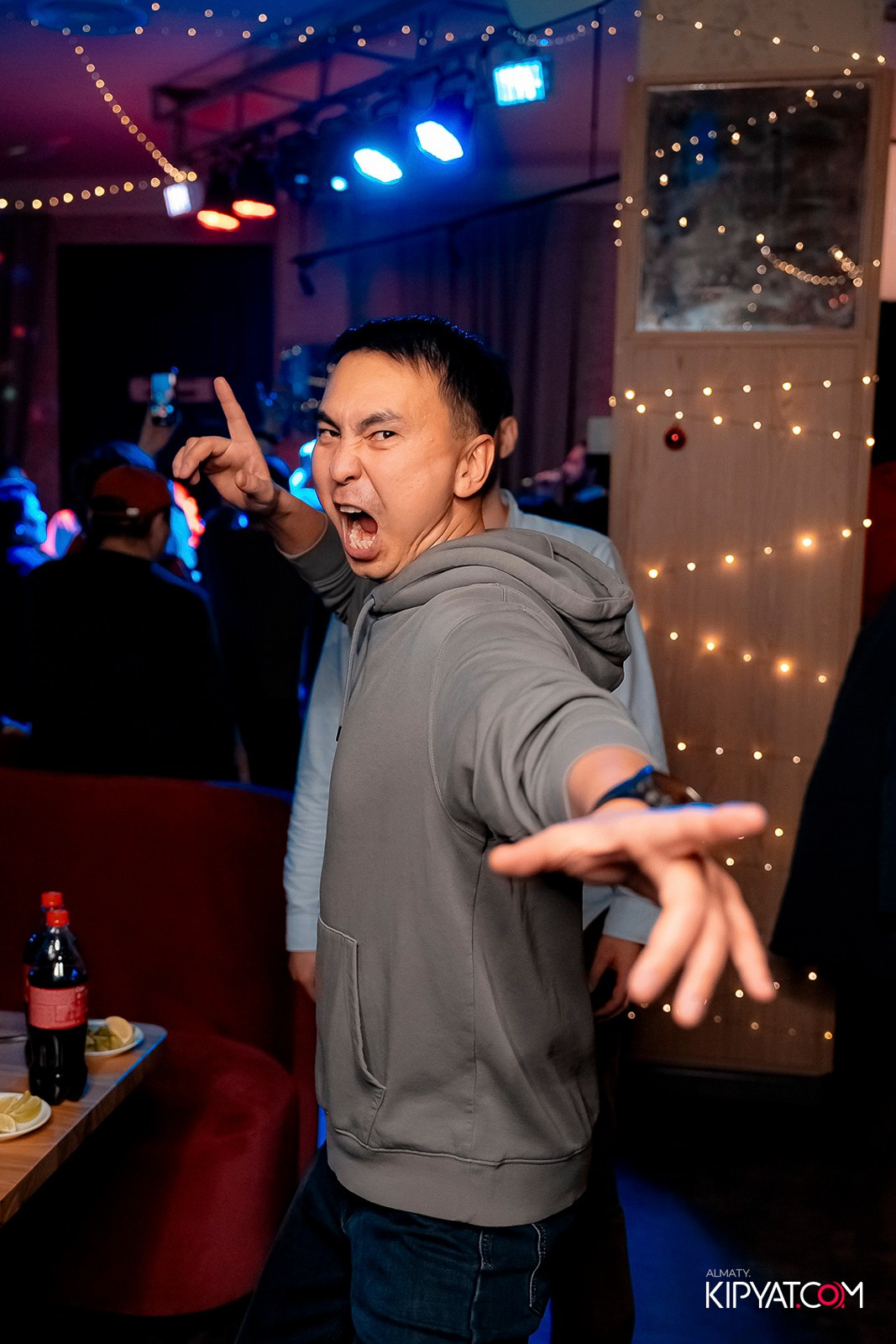 ПИНТА НА ТУЛЕБАЕВА. КИПЯТКОМ АЛМАТЫ! Фотосъемка мероприятий в Алматы