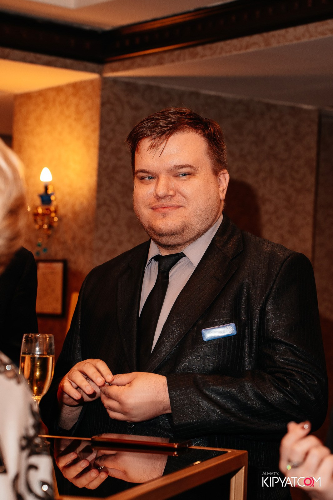 БЛАГОТВОРИТЕЛЬНЫЙ УЖИН В ЧЕСТЬ 30-ЛЕТИЯ ROTARY CLUB OF ALMATY. КИПЯТКОМ АЛМАТЫ!