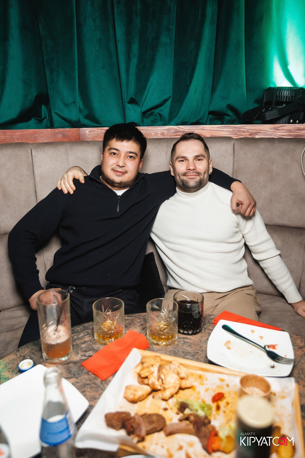 BLA BLA BAR. КИПЯТКОМ АЛМАТЫ!