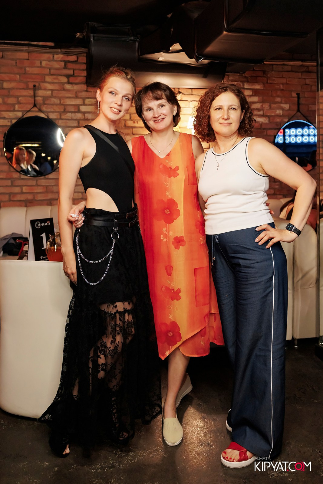 МУЗЫКАЛЬНОЕ ЛОТО В HIT RETRO. КИПЯТКОМ АЛМАТЫ!