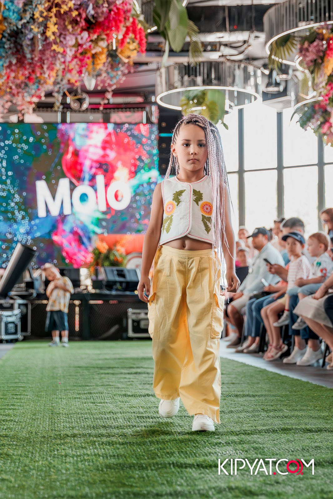 PROM KIDS FASHION SHOW. КИПЯТКОМ АЛМАТЫ!
