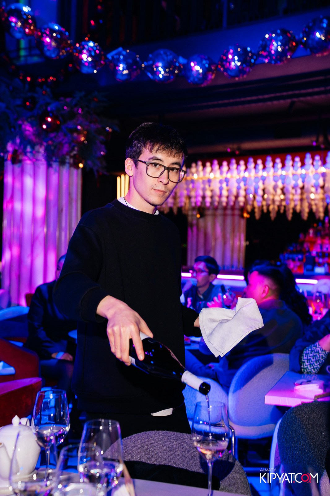 QUEEN. КИПЯТКОМ АЛМАТЫ!