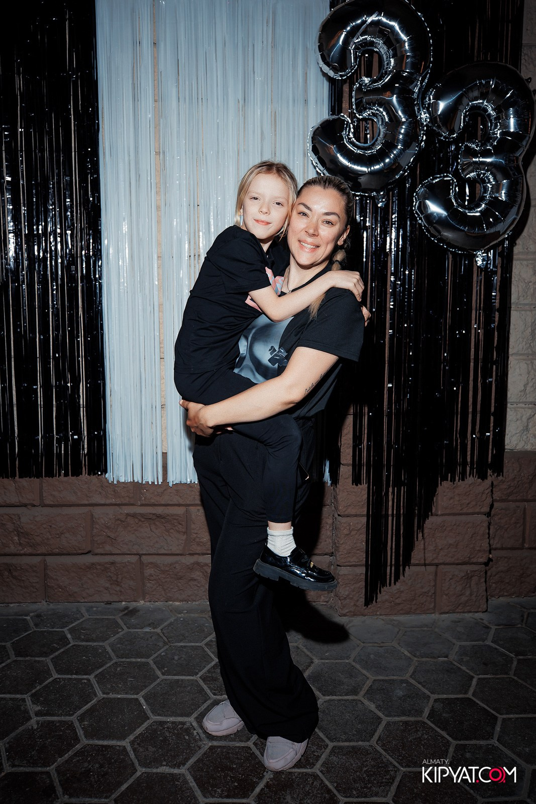 THE WALL STREET. КИПЯТКОМ АЛМАТЫ!