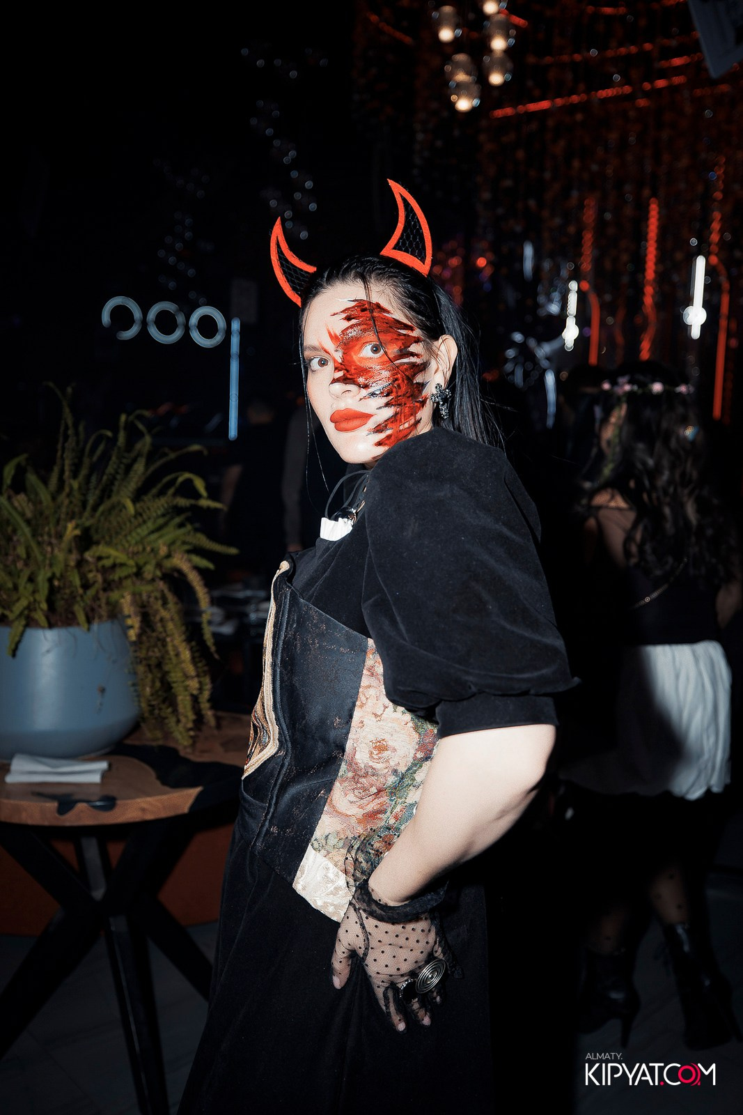 FRIENDS BSR & TERRACE. КИПЯТКОМ АЛМАТЫ!