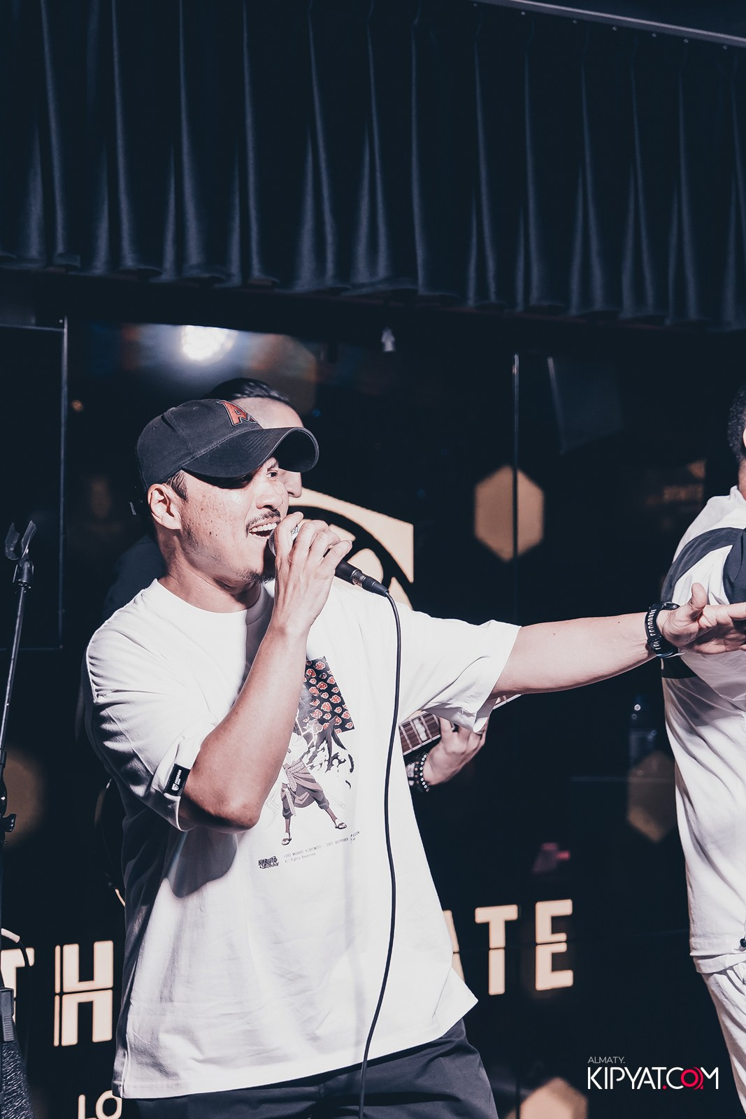 THE ESTATE КАРАОКЕ 1 ГОД. КИПЯТКОМ АЛМАТЫ!