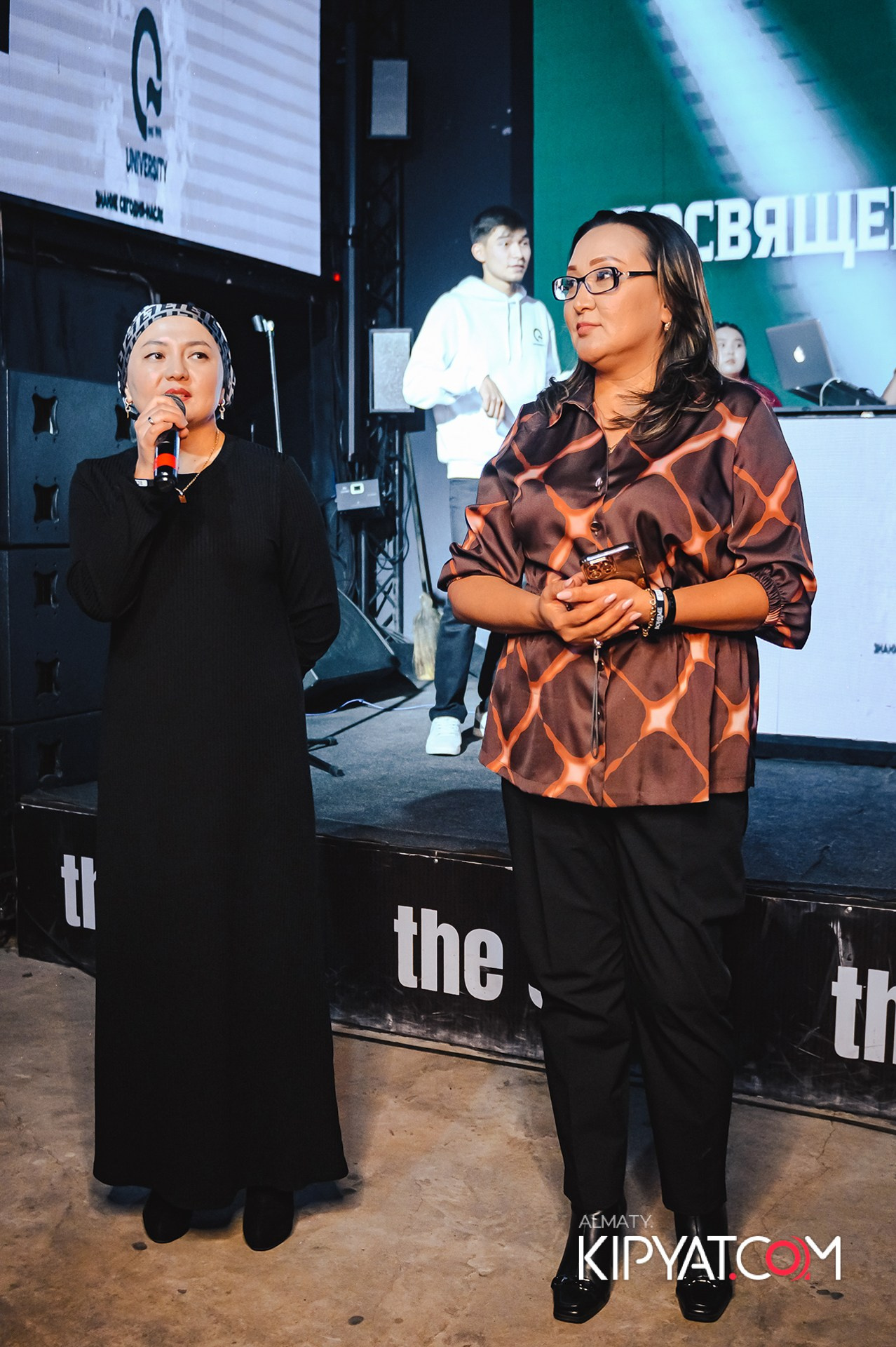 ПОСВЯЩЕНИЕ В СТУДЕНТЫ ''Q'' UNIVERSITY. КИПЯТКОМ АЛМАТЫ!