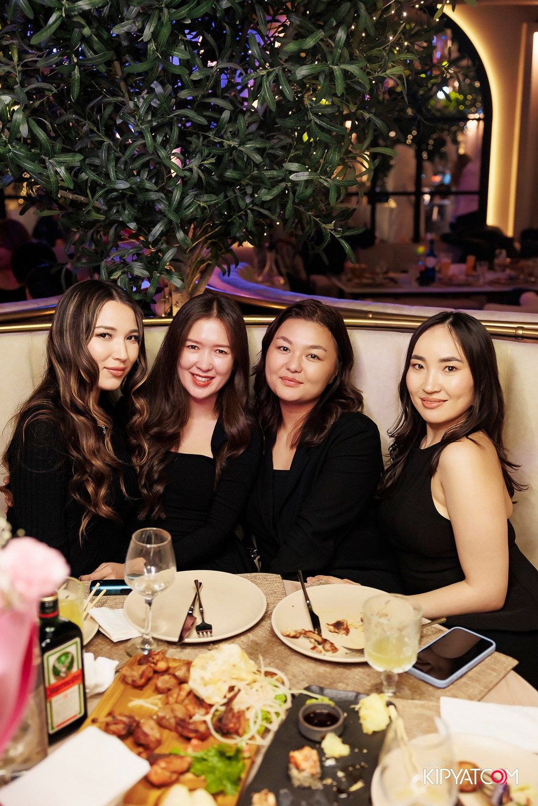 SAHARA ASIAN MIX RESTAURANT. КИПЯТКОМ АЛМАТЫ! Фотосъемка мероприятий в Алматы