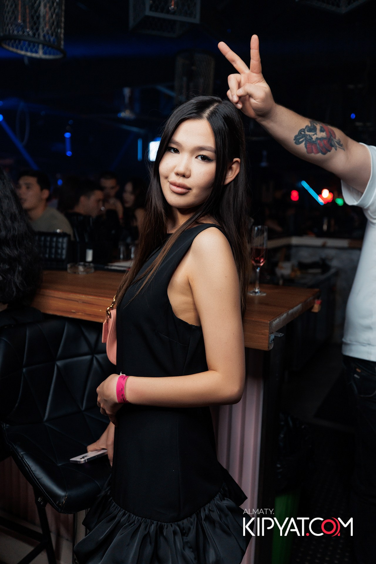 BANGLAROAD BAR SPECIAL GUEST: ASIK. КИПЯТКОМ АЛМАТЫ!