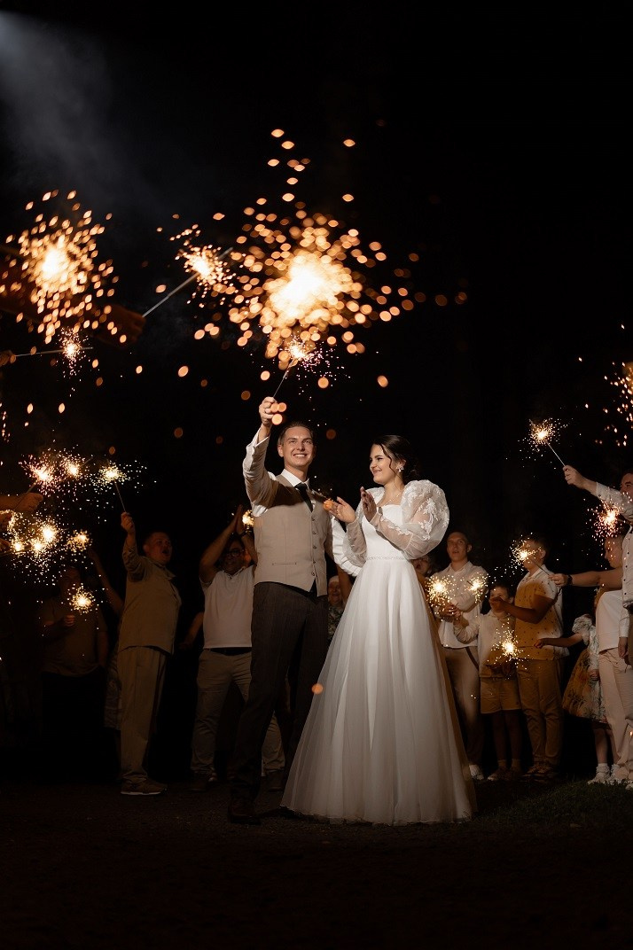 Фотограф Загородняя. Подрядчики и друзья сети свадебных площадок House for wedding