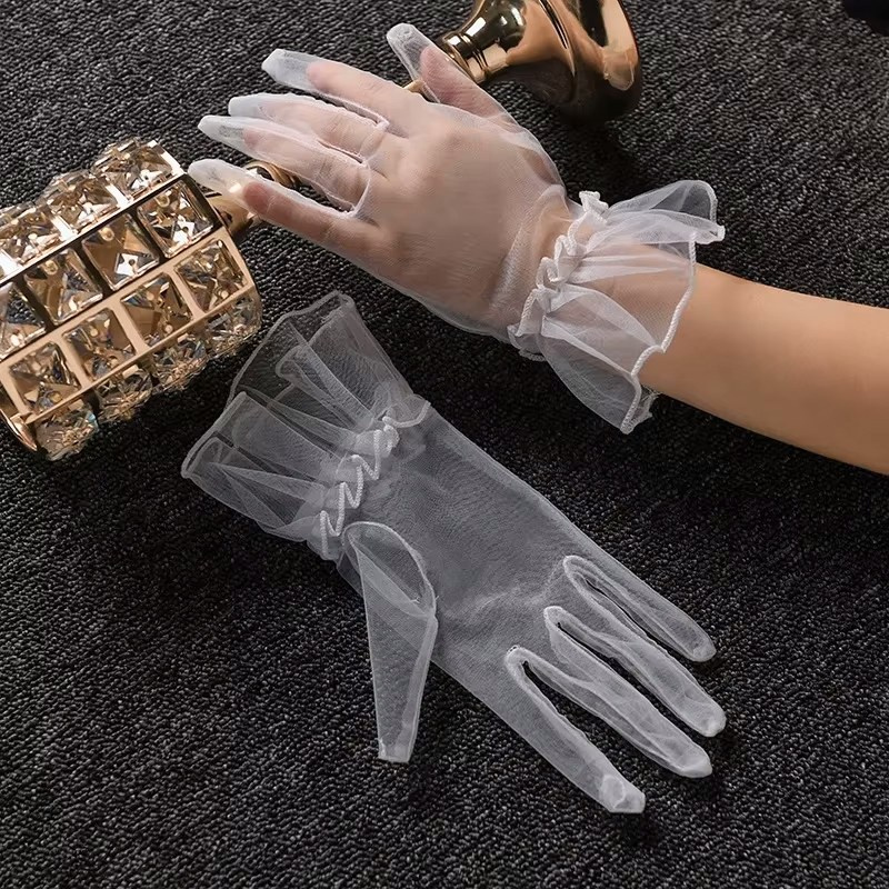 Перчатки. Фотограф NotSilver