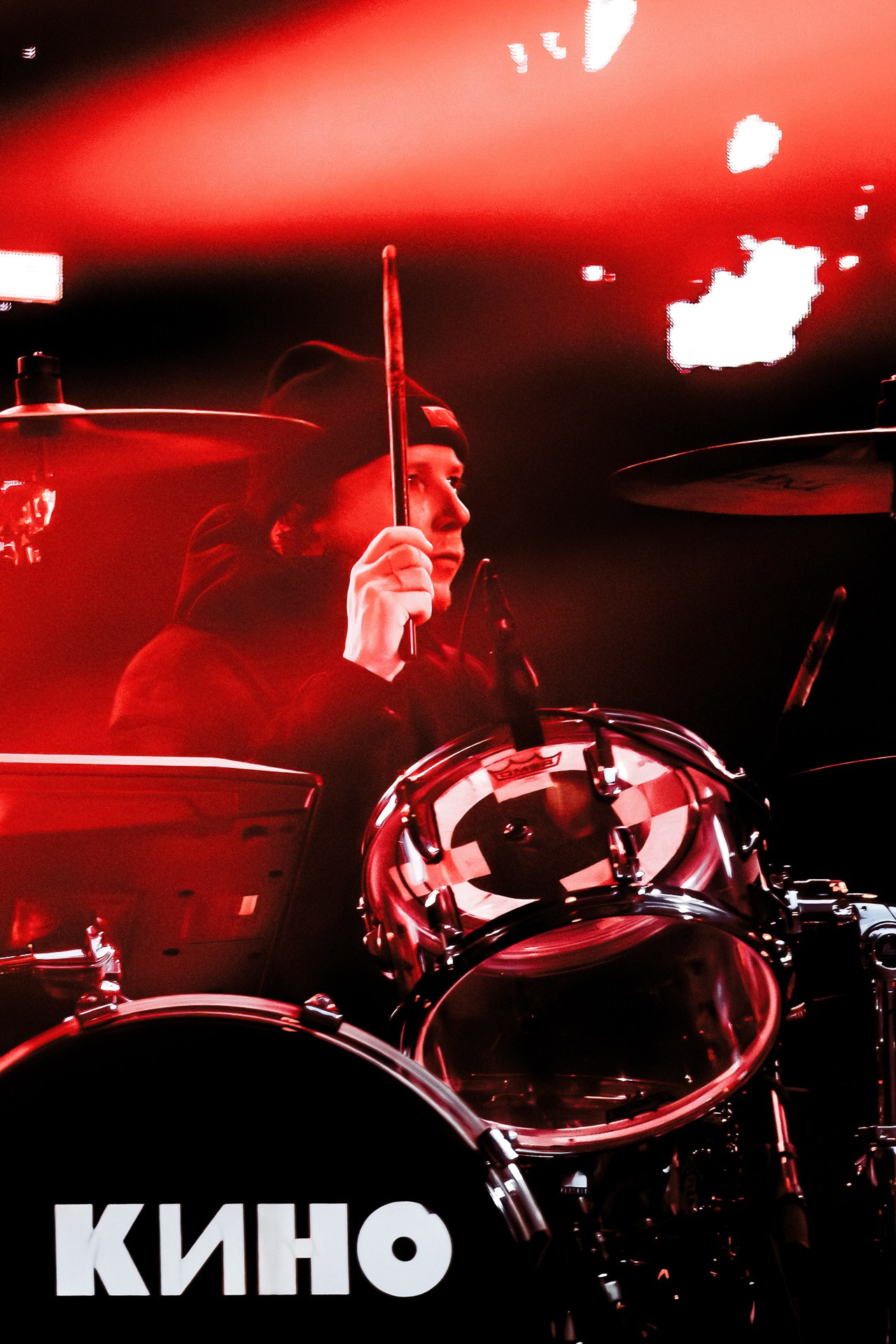 Олег Шунцов, ударные. Группа КИНО, 21.06.25, фестиваль STEREOLETO, сад «Эрмитаж». Концерт в день рождения Виктора Цоя.