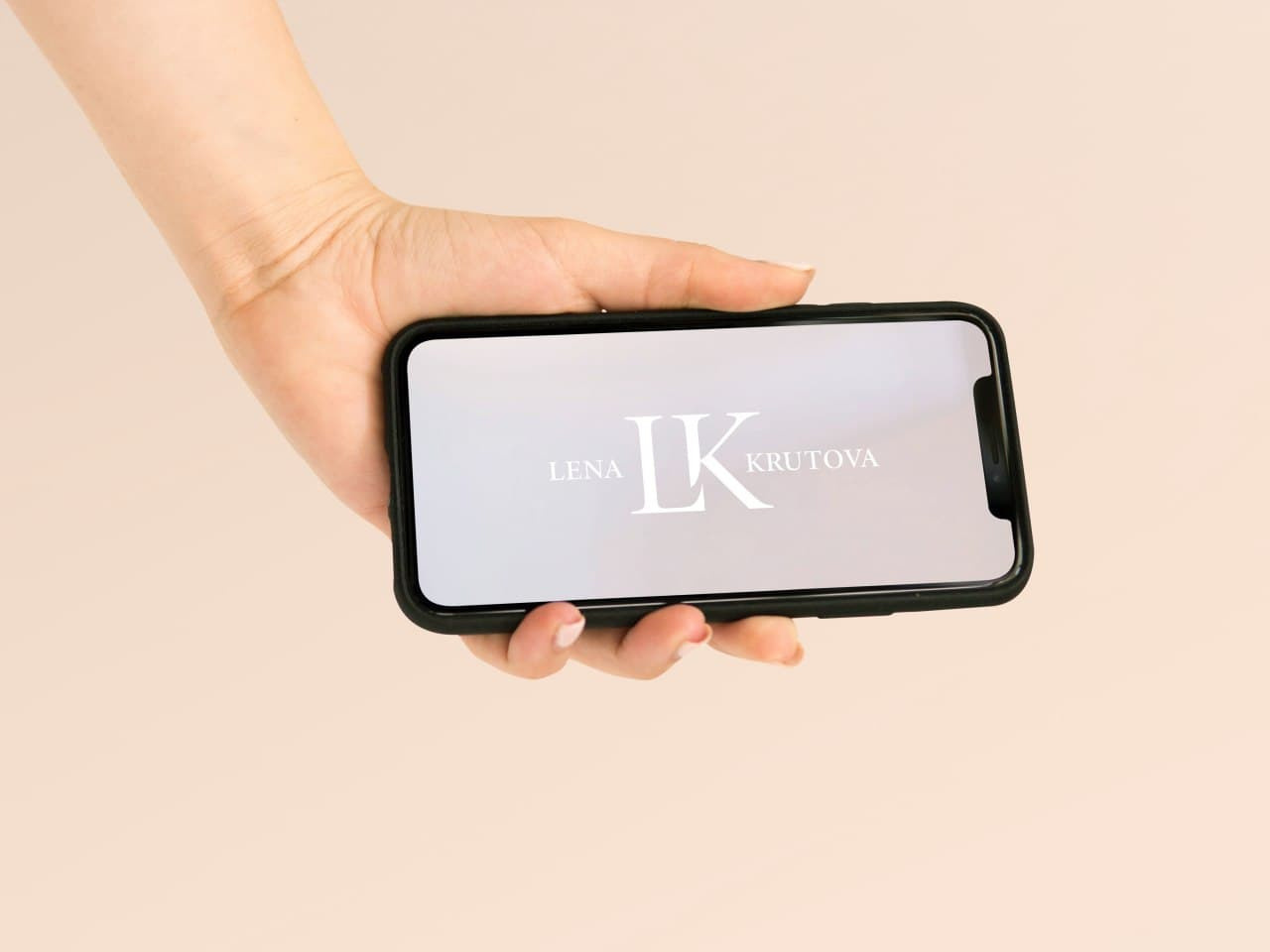 Логотип для фотографа. Лена Крутова. Фотограф в Москве