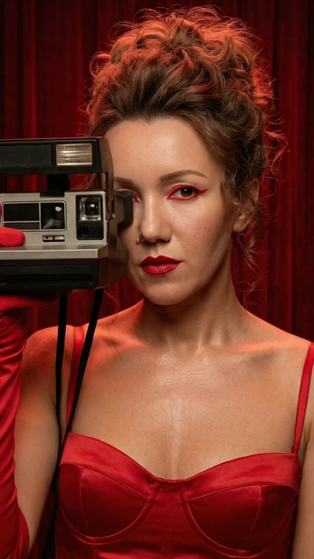 Video portfolio. Aisylu Happy — Photographer | Retoucher | AI Creator