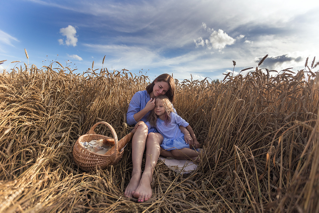 Пшеничные поля…. Семейный и детский фотограф в Пскове и Санкт-Петербурге Яна Калинина