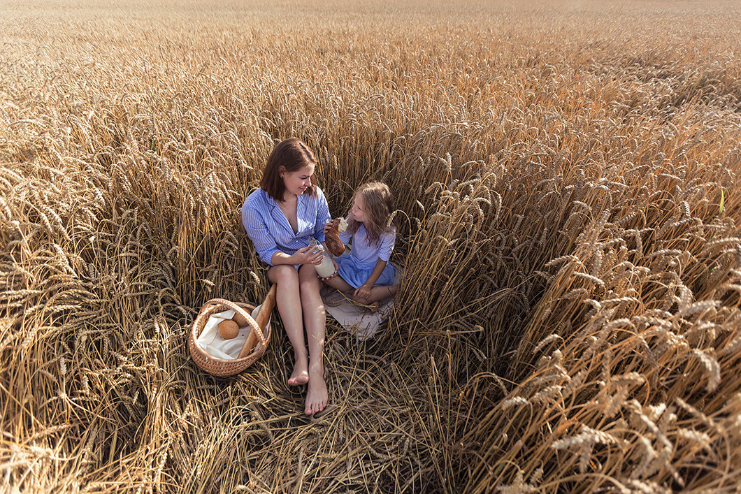 Пшеничные поля…. Семейный и детский фотограф в Пскове и Санкт-Петербурге Яна Калинина