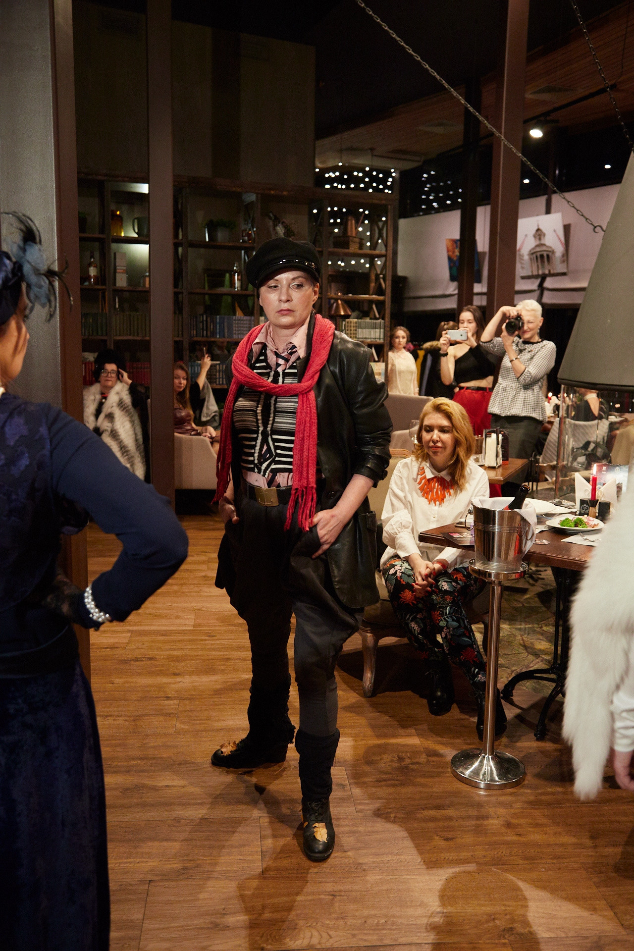 Модный показ в ресторане Ель. Фотограф Валерий Сабрам