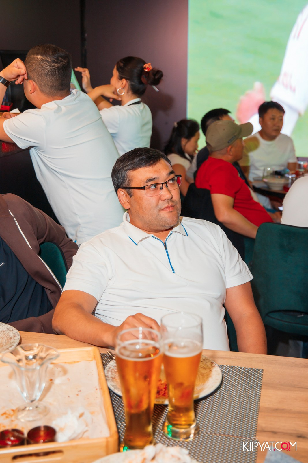 KAIRAT РЕСТОРАН-СПОРТ БАР. КИПЯТКОМ АЛМАТЫ! Фотосъемка мероприятий в Алматы