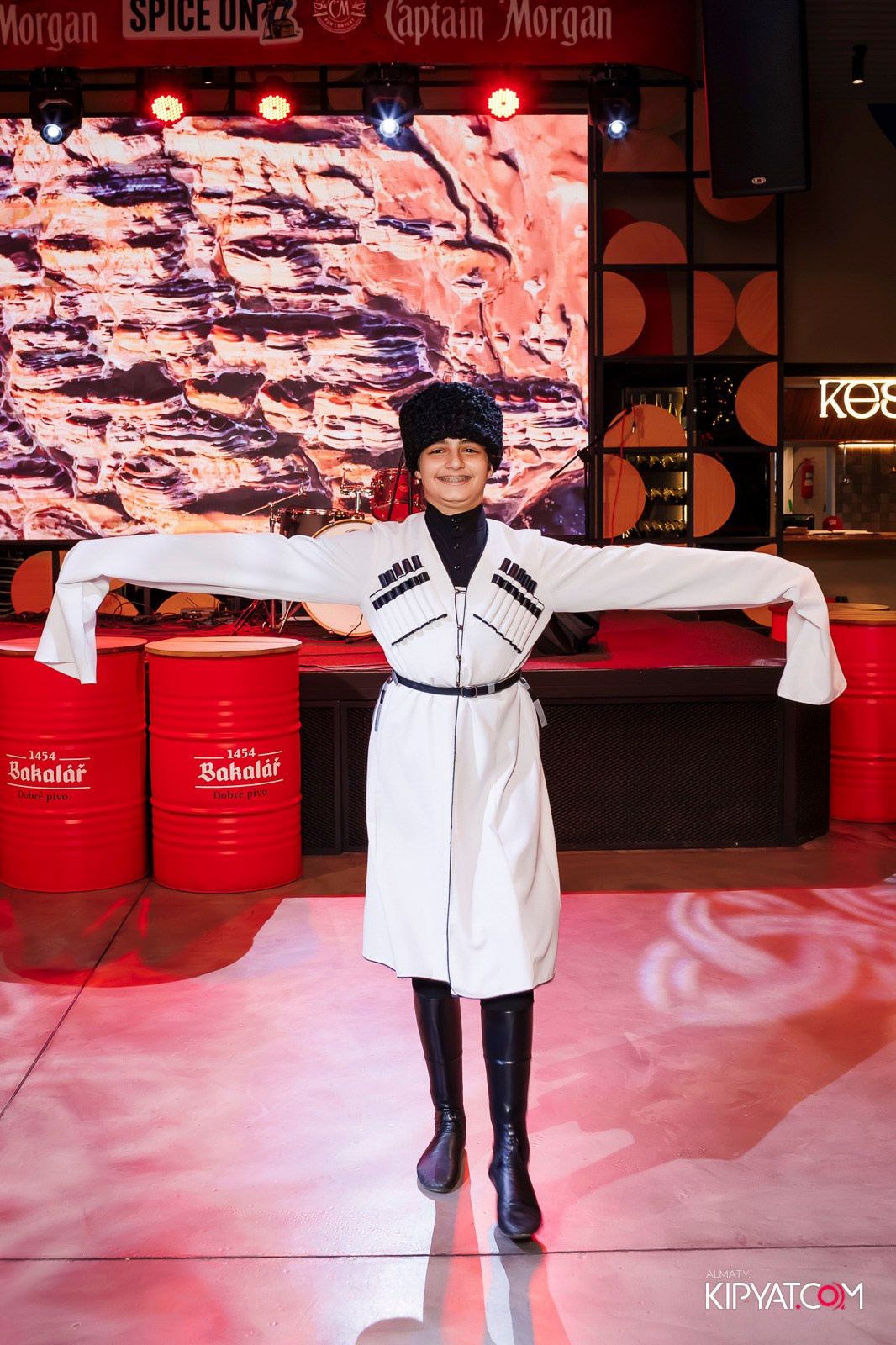 ГРУЗИНСКАЯ РОЖДЕСТВЕНСКАЯ ВЕЧЕРИНКА. КИПЯТКОМ АЛМАТЫ! Фотосъемка мероприятий в Алматы