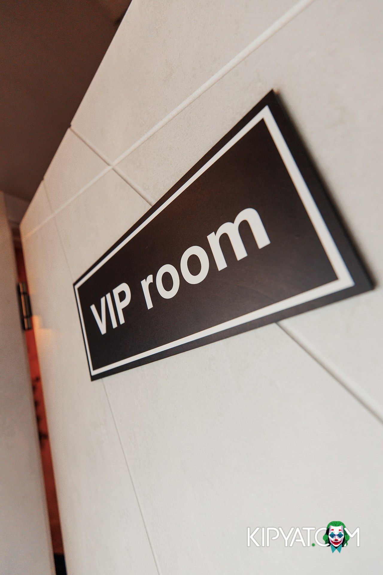 HALLOWEEN IN HOOKAHPLACE METROPOLE. КИПЯТКОМ АЛМАТЫ!