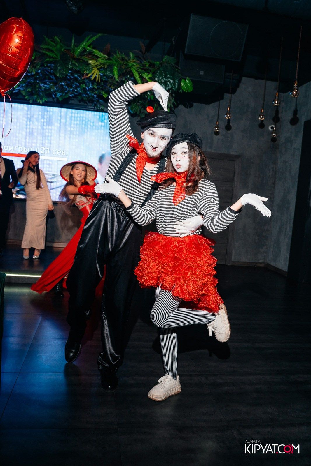 ДОРОГАЯ, Я НЕ ПИЛ. КИПЯТКОМ АЛМАТЫ!