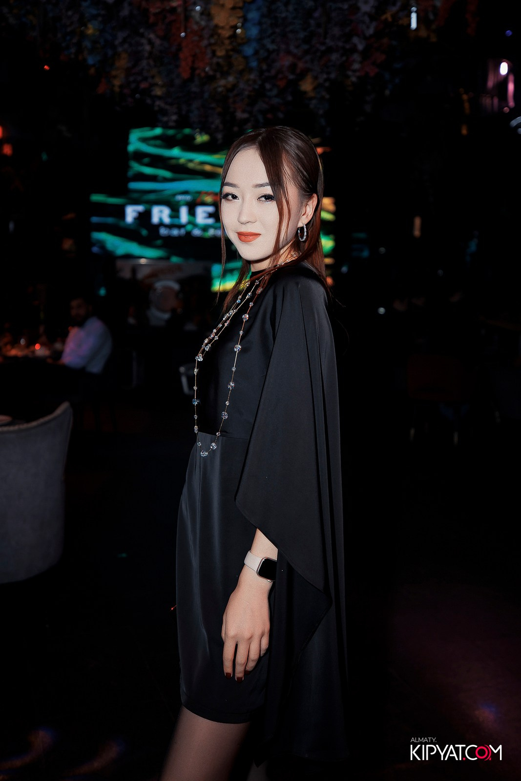 FRIENDS BAR & TERRACE. КИПЯТКОМ АЛМАТЫ!