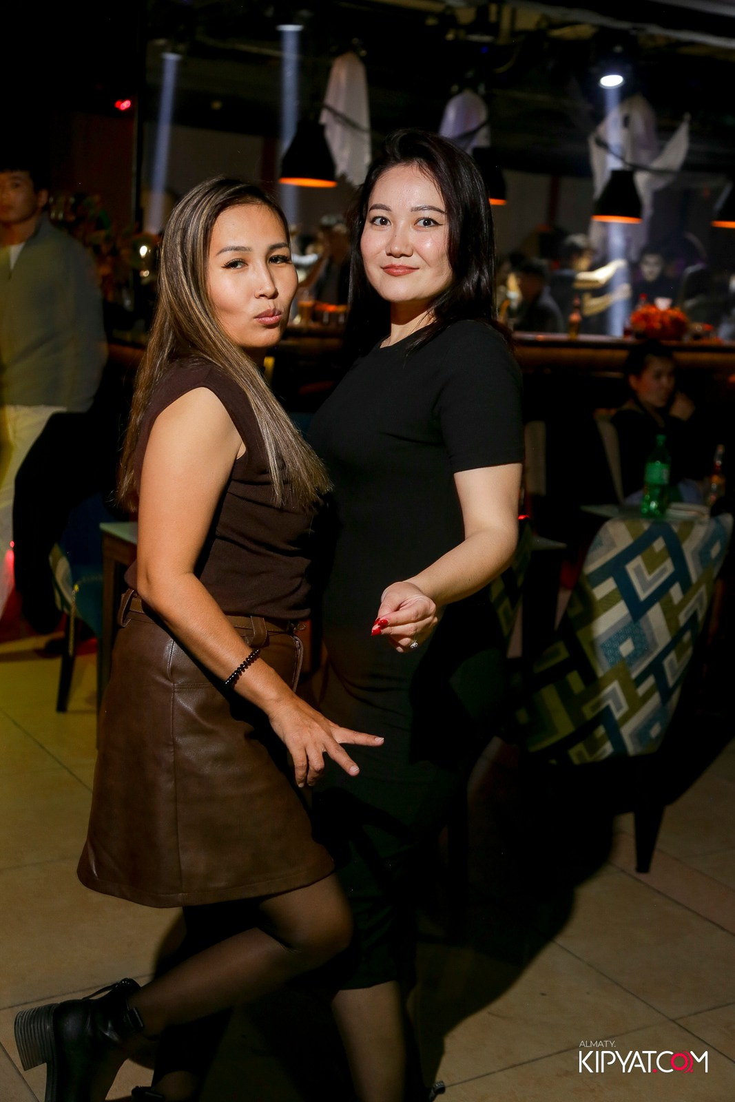 ARAGOSTA ДИСКО-БАР. КИПЯТКОМ АЛМАТЫ!