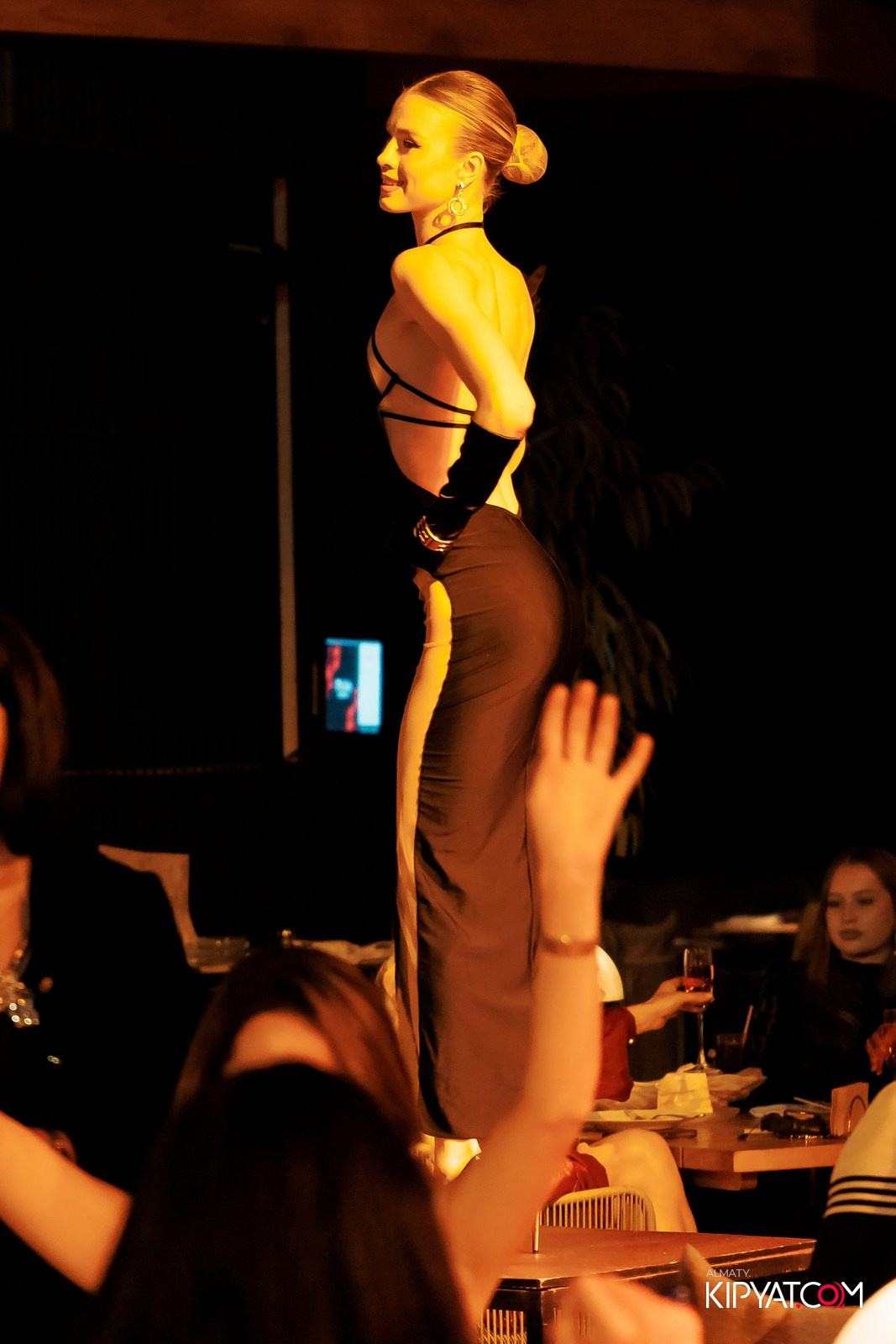 QUEEN. КИПЯТКОМ АЛМАТЫ!