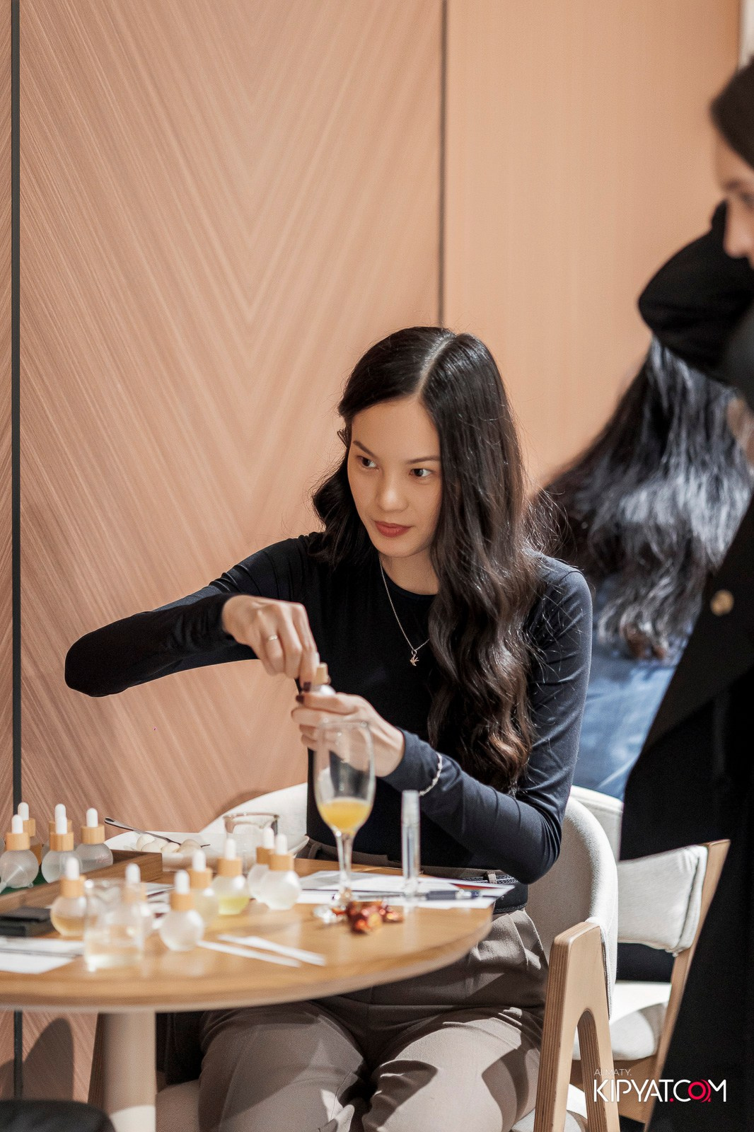 ОТКРЫТИЕ ПАРФЮМЕРНОГО ДОМА MAISON PERFUME. КИПЯТКОМ АЛМАТЫ!