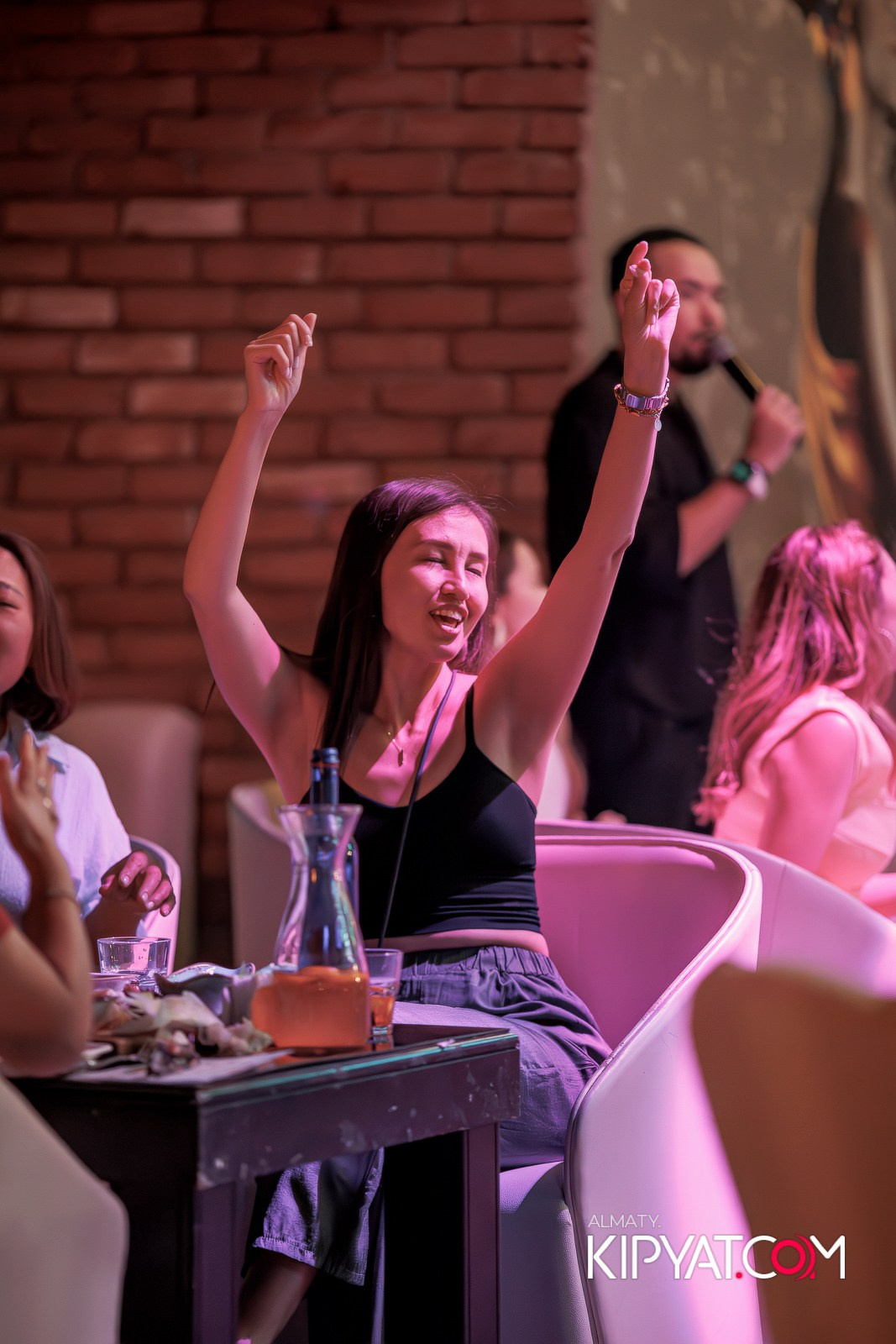 МУЗЫКАЛЬНОЕ ЛОТО В HIT RETRO. КИПЯТКОМ АЛМАТЫ!