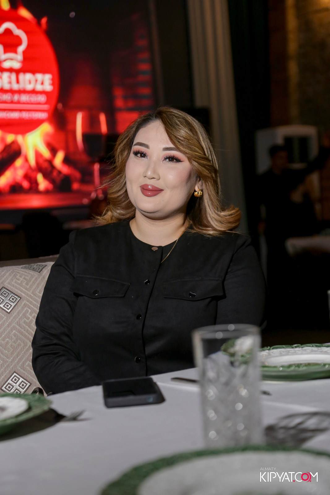 РЕСТОРАН ВЕСЕЛИДЗЕ НА ШЕВЧЕНКО. КИПЯТКОМ АЛМАТЫ!