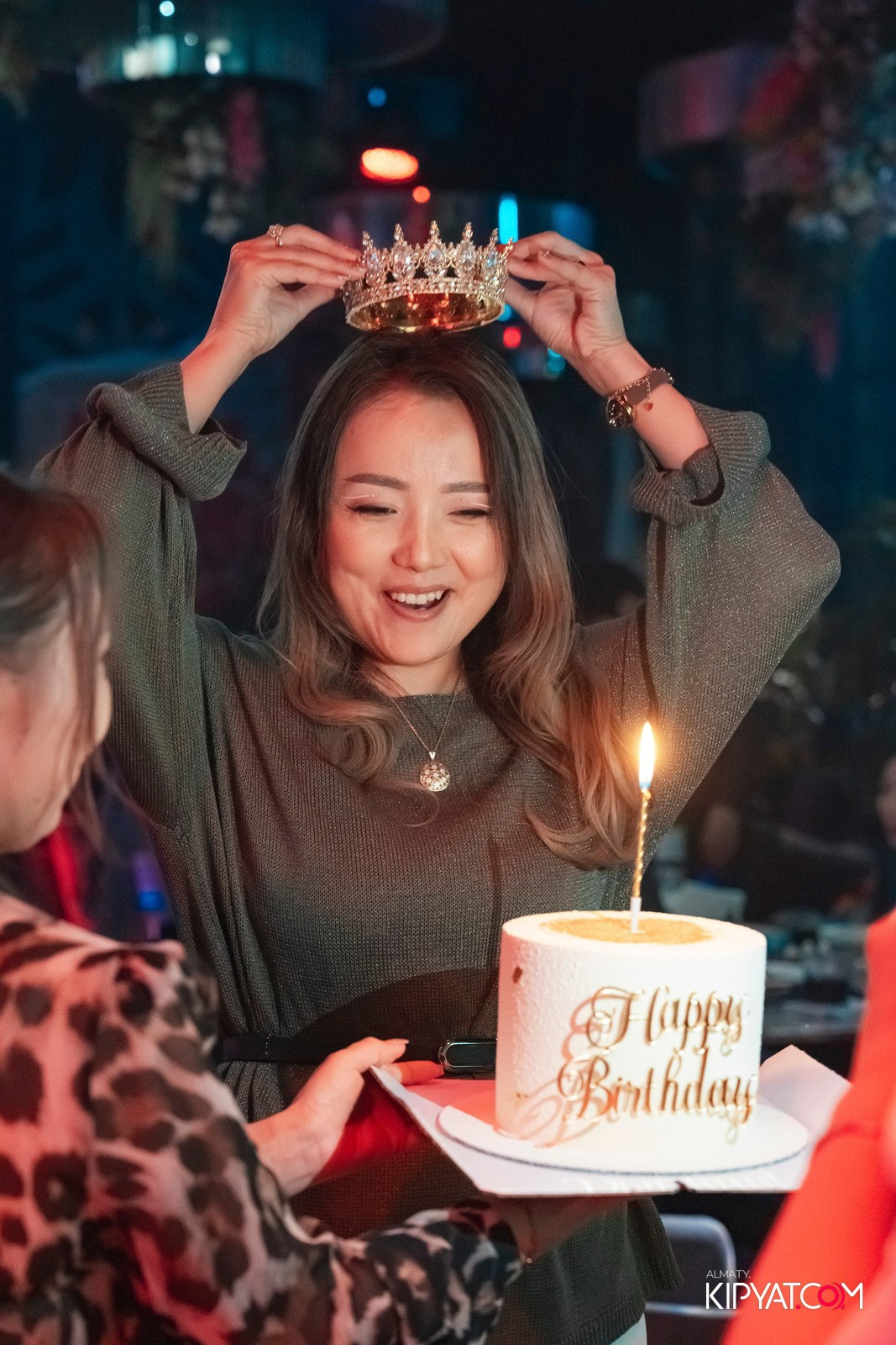 FRIENDS BAR & TERRACE. КИПЯТКОМ АЛМАТЫ!