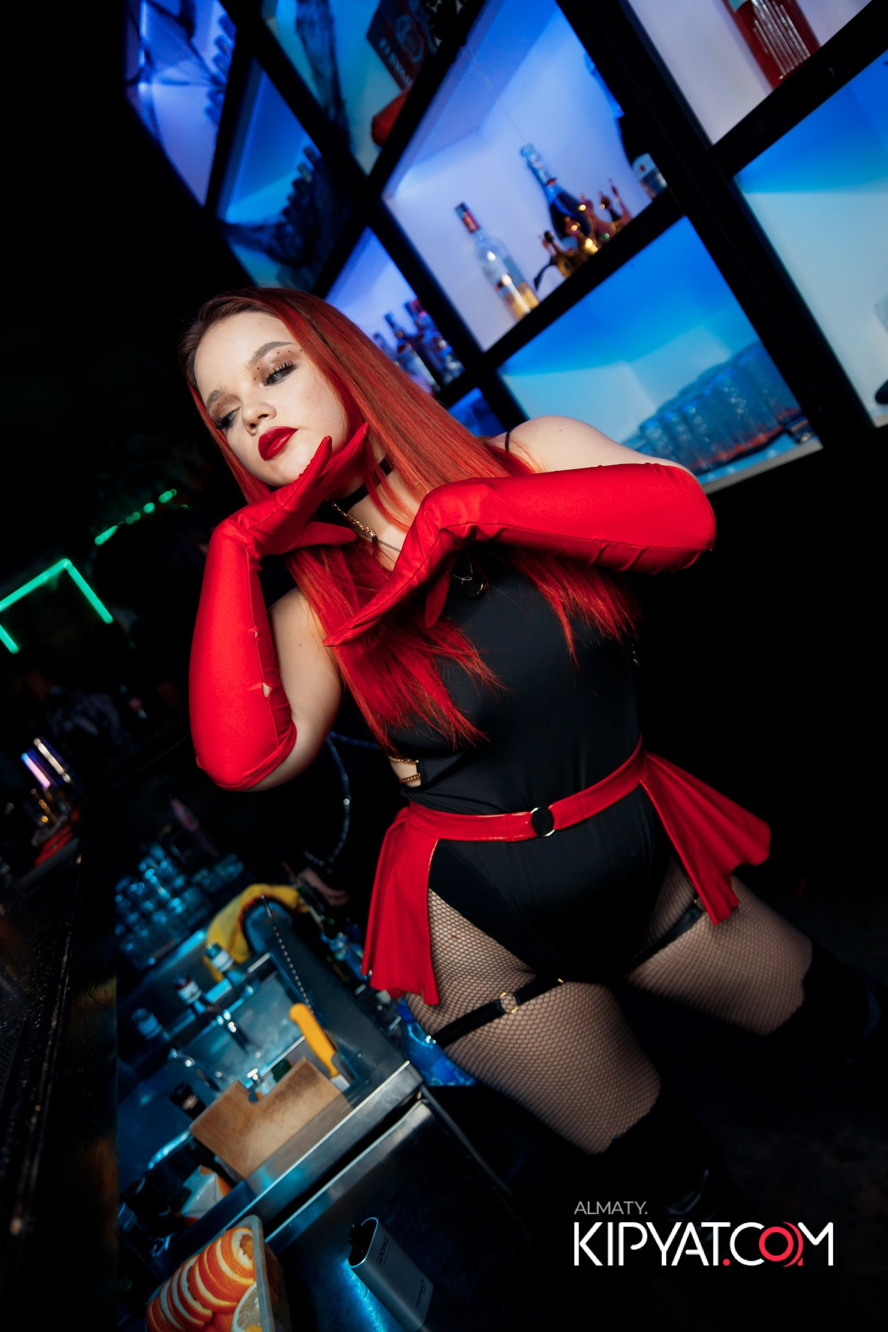 UYAT EMES BAR. КИПЯТКОМ АЛМАТЫ!