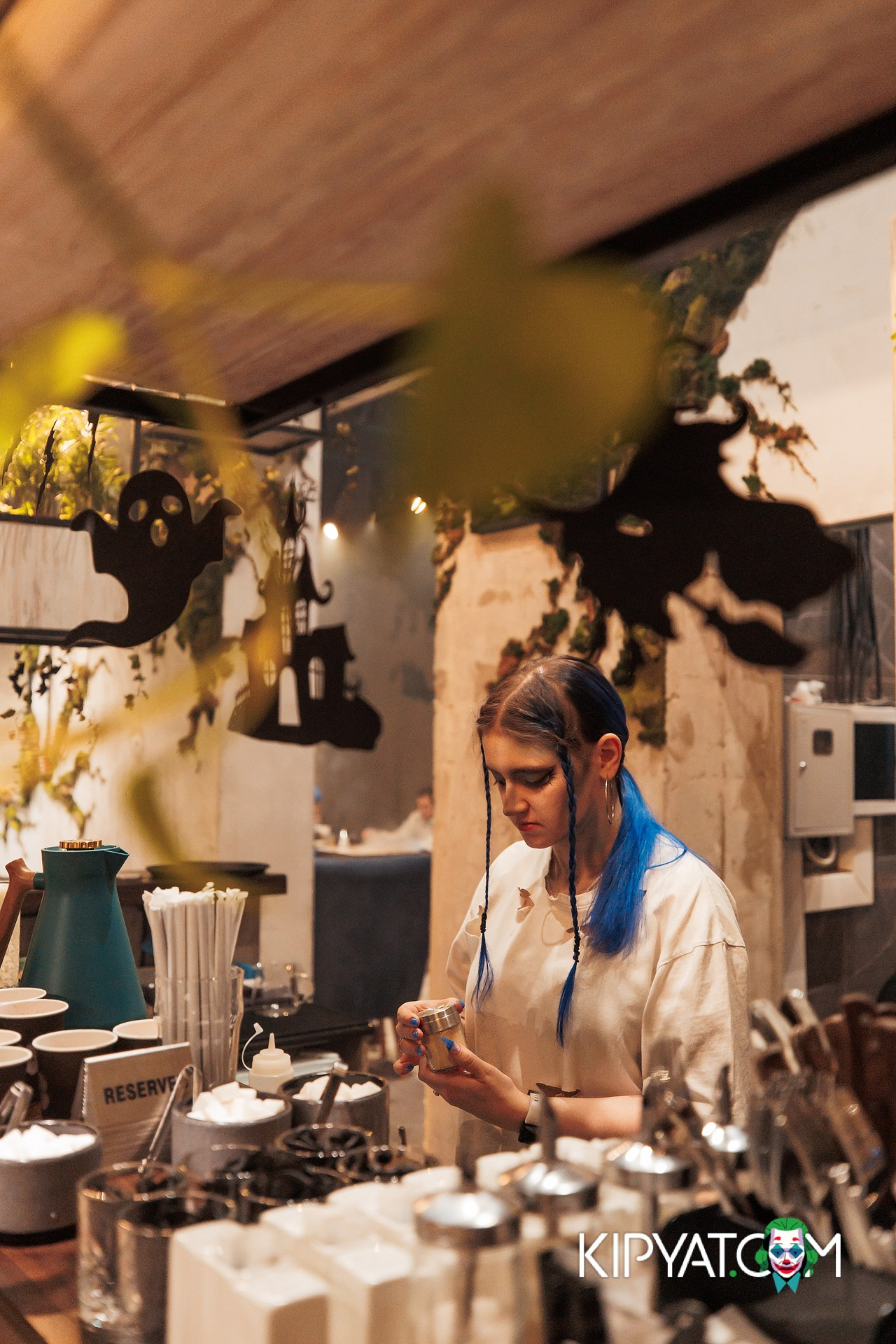 HALLOWEEN IN HOOKAHPLACE METROPOLE. КИПЯТКОМ АЛМАТЫ!