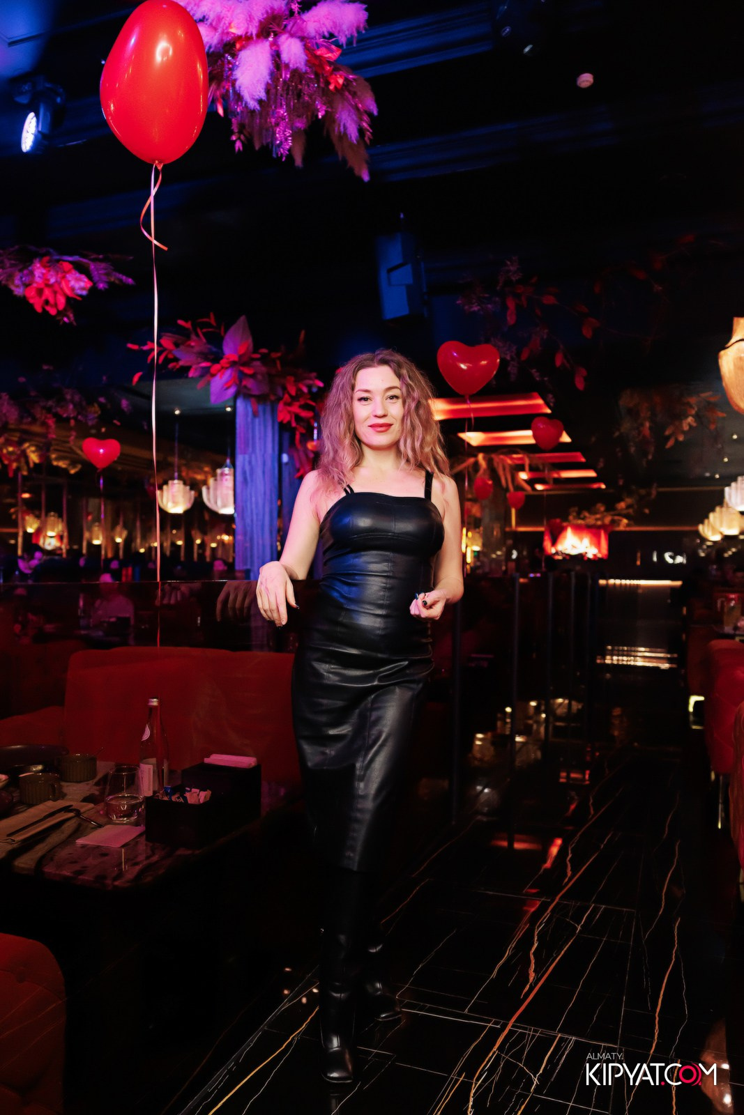 БАР ПАНАЕХАЛИ НА ДОСТЫК. КИПЯТКОМ АЛМАТЫ!