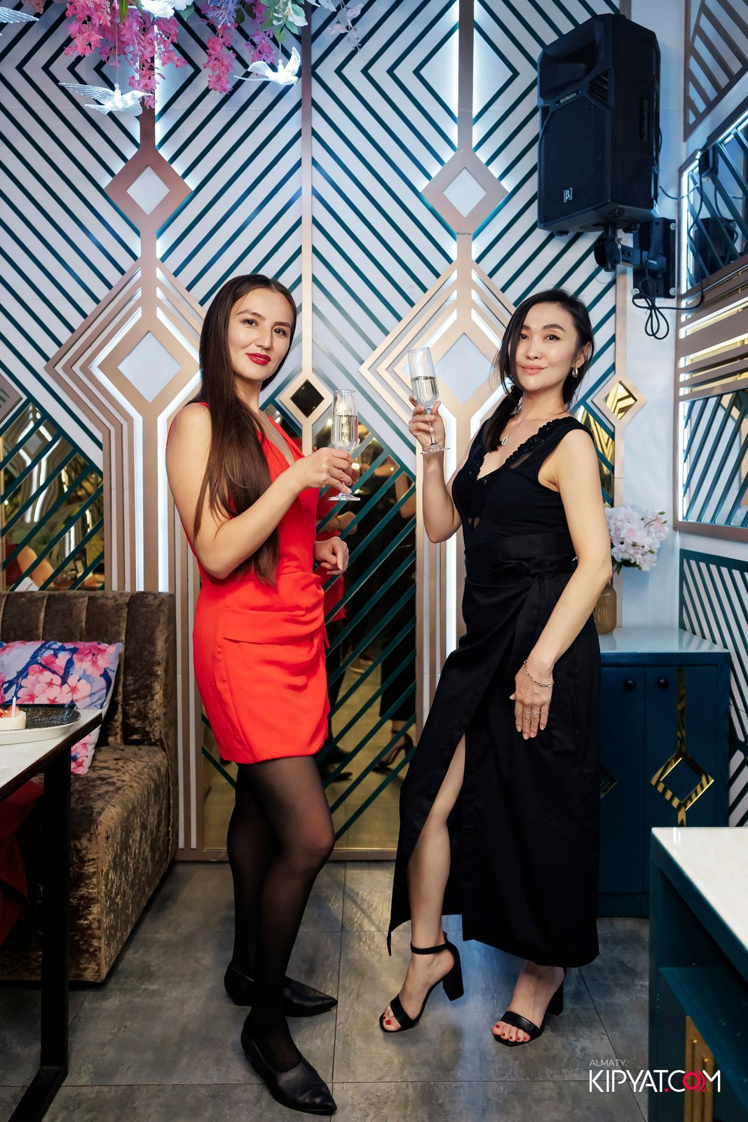 ЗАЯ, НА БИС. КИПЯТКОМ АЛМАТЫ!