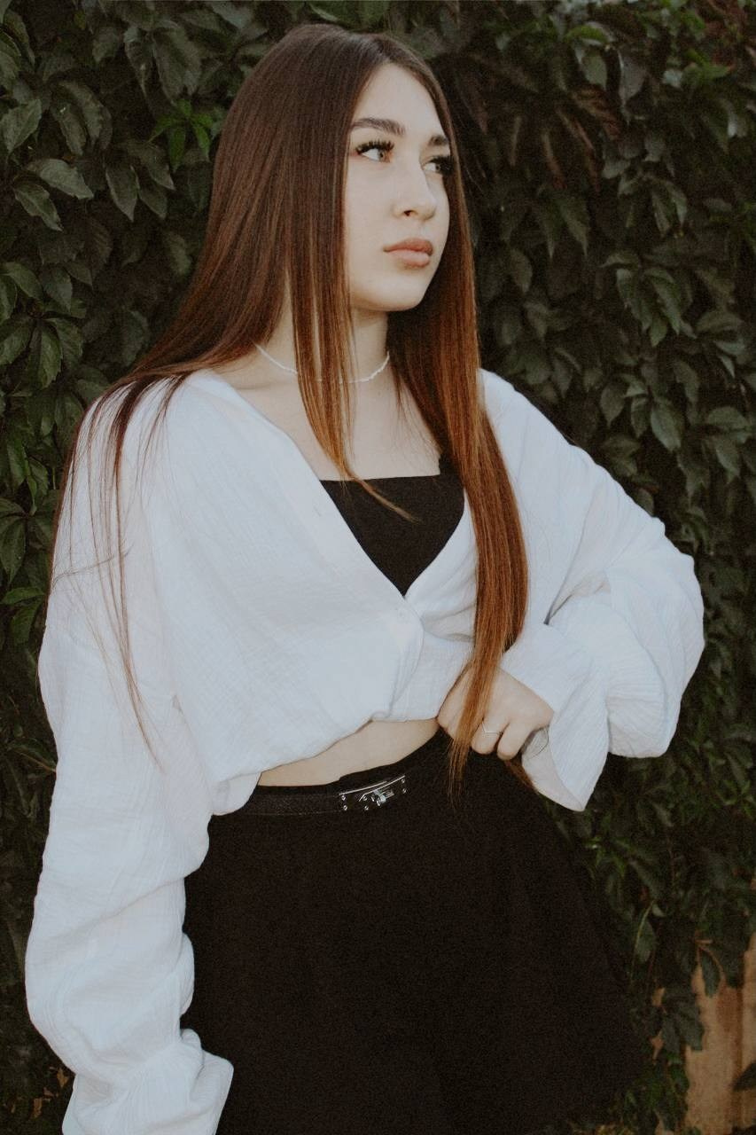 ВАЛЯ