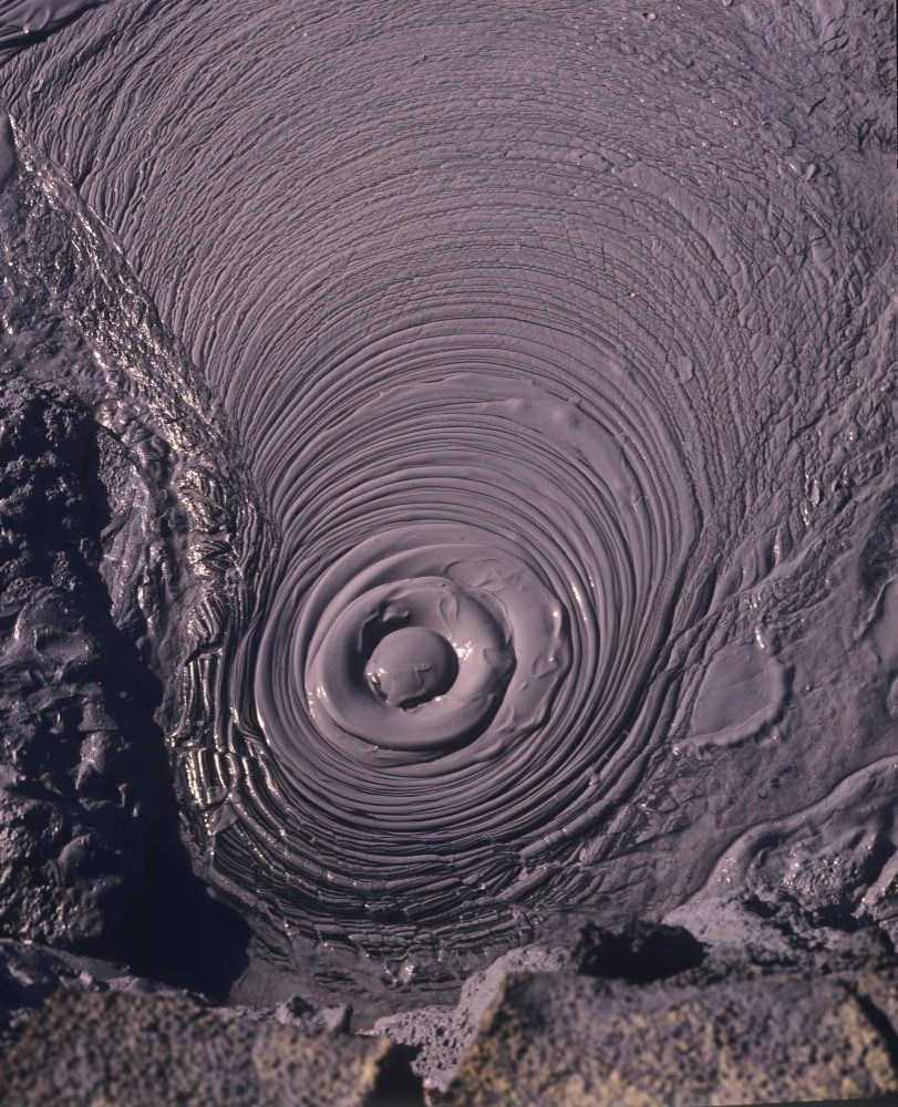 Кипящий грязевой котёл