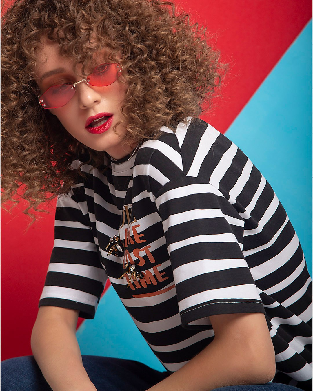 Имиджевая фэшн съемка одежды: кампейн, лукбук, эдиториал, Новосибирск. Съемка фото и видео для маркетплейсов Вайлдберриз, Озон в Новосибирске