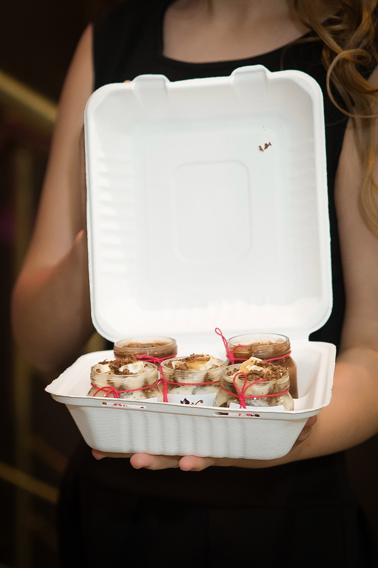 Корпоратив. Завтрак в платьях