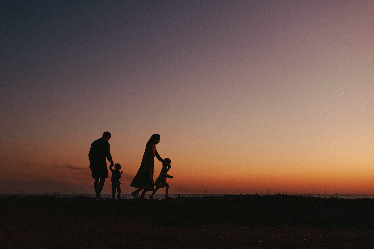 Семейная прогулка на закате в Крыму. Крым фото, отдых Крым, Севастополь фото, Свадьба фото, Олег Горбатко
