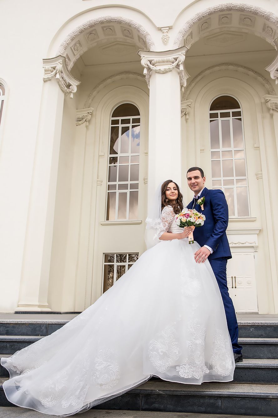 Свадебная серия фотографий в Ботаническом парке. Свадебный фотограф Краснодар, Сочи, Геленджик, Анапа, Ростов