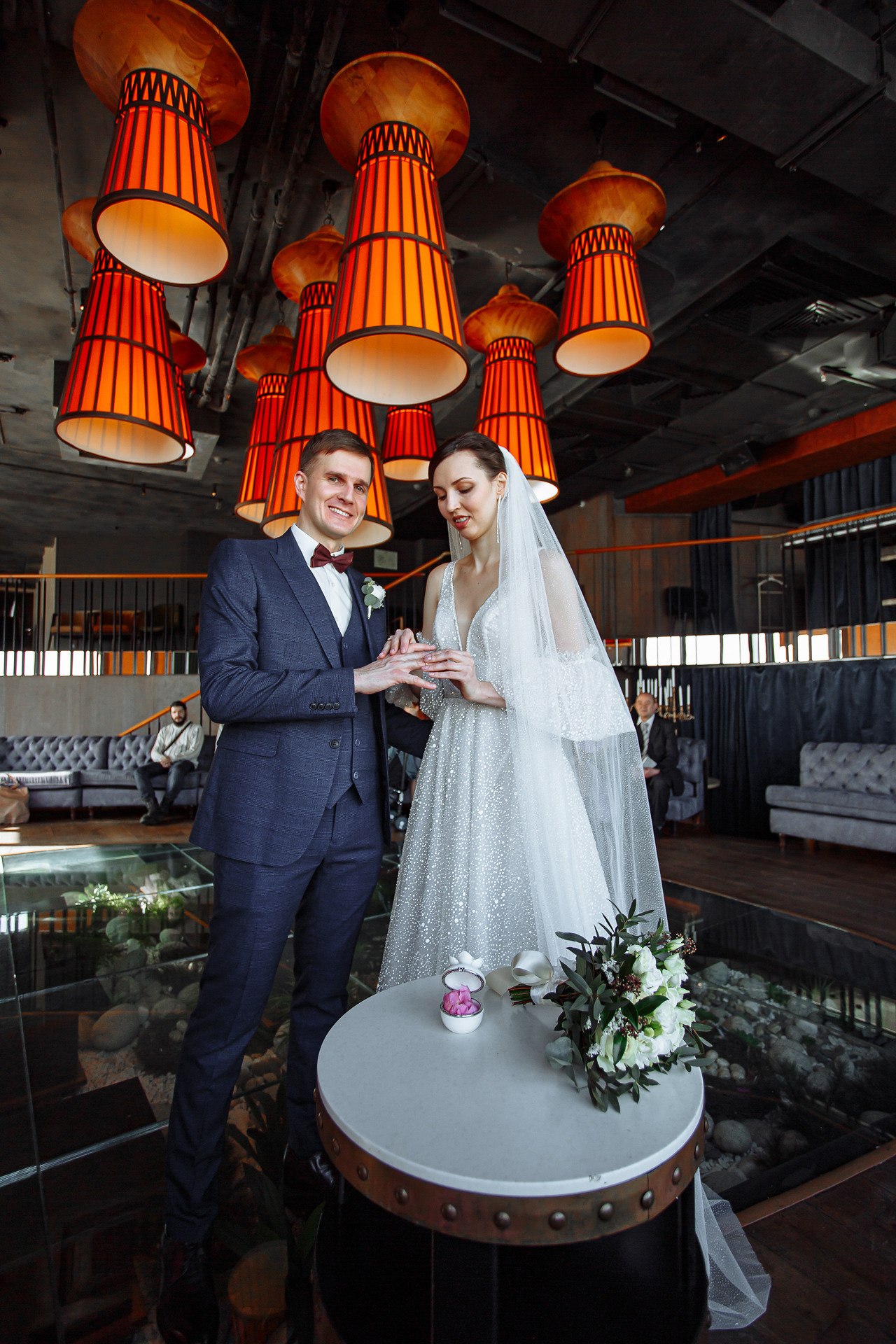 Свадебная фотосессия в ресторане Birds. Свадебный фотограф Москва и МО Сергей Киржаев