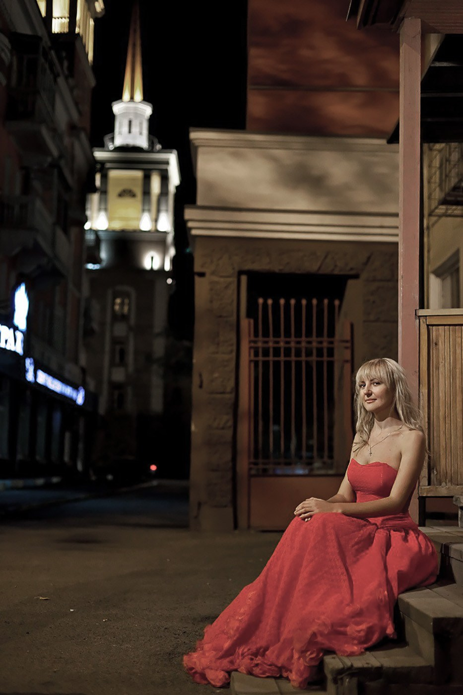 женская фотосессия Красноярск фото для девушки фотограф Красноярск фотосессия для сайта знакомств Красноярск фото для социальной сети заказать цена стоимость фотосессии в Красноярске пример фото идея место позы для фотосессии девушки в Красноярске фотосессия ИИ фотосессиия нейросеть промт для фотосессии фотосессия фото для социальной сети визажист причёска и макияж Красноярск парк Сады мечты Татышев фотостудия Красноярск бизнес портрет