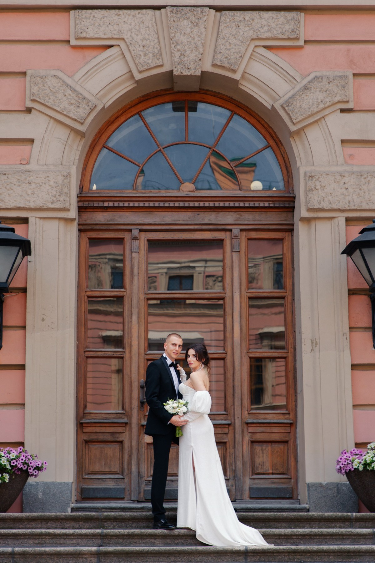 Свадебный фотограф в СПб. Фотограф крещение венчание в Петербурге! Помогает подобрать храм и посоветовал душевного батюшку в СПб