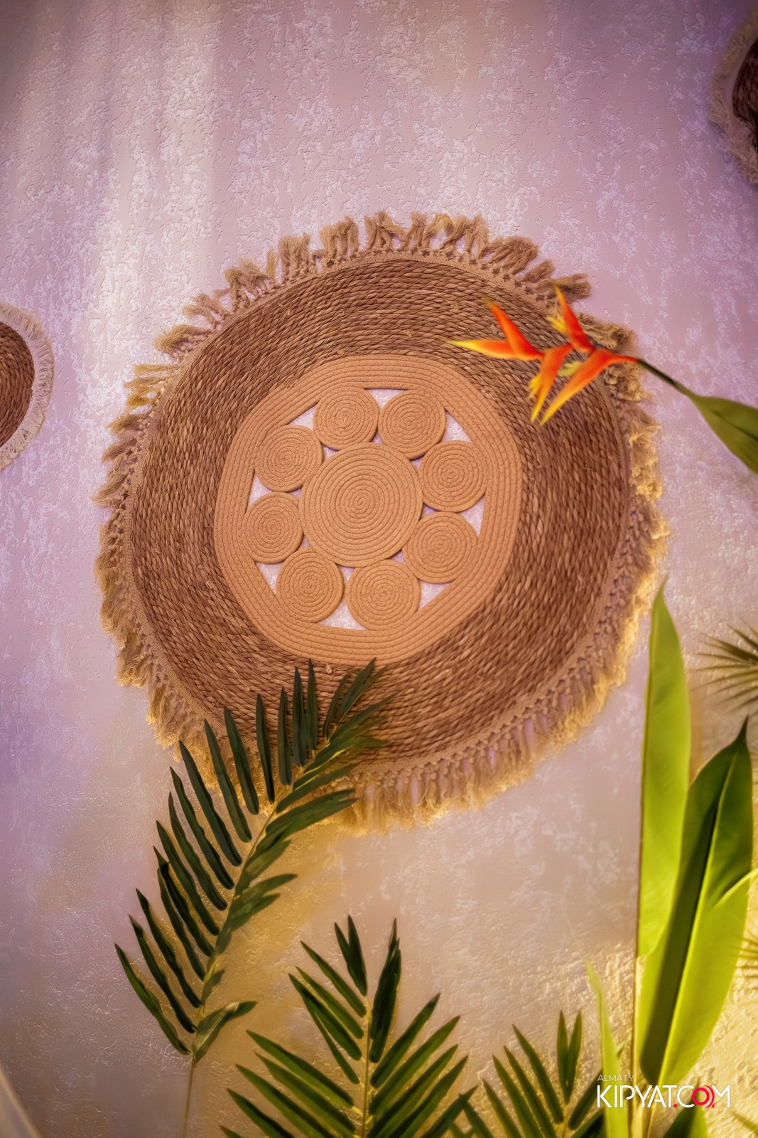 BAY RESTAURANT & BAR. КИПЯТКОМ АЛМАТЫ!