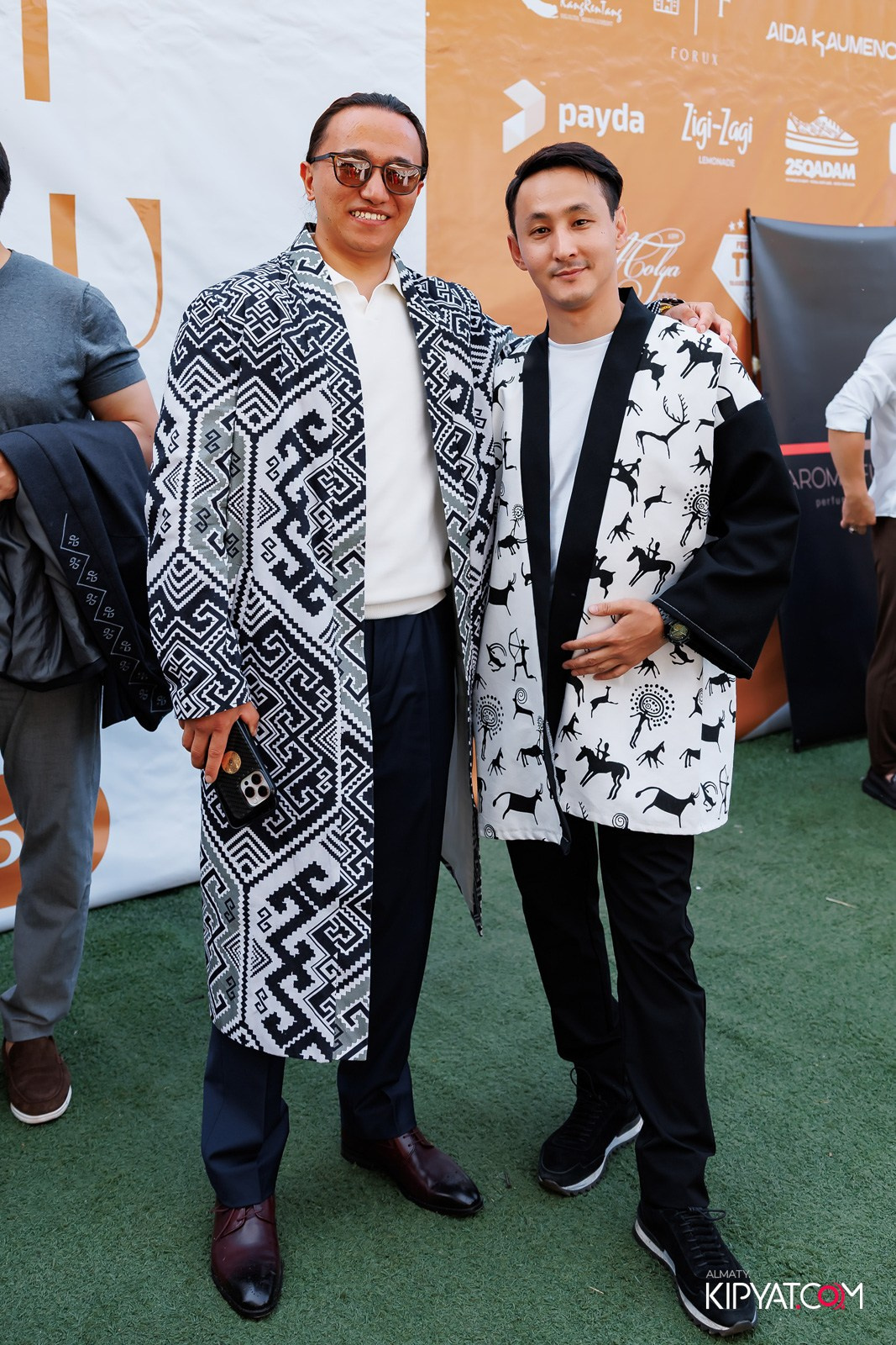 KANG REN TANG. КИПЯТКОМ АЛМАТЫ!