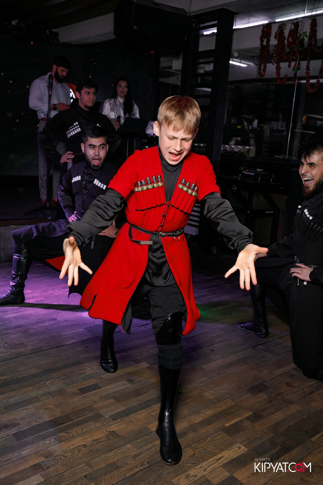 ВАХТАНГУРИ. КИПЯТКОМ АЛМАТЫ!