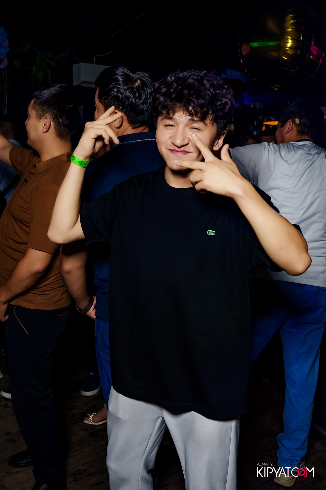 UYAT EMES BAR. КИПЯТКОМ АЛМАТЫ!